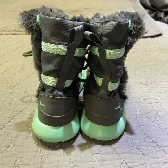 Nike Brand. EUC!