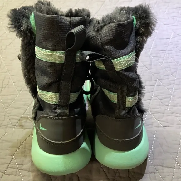 Nike Brand. EUC!