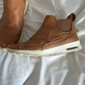 Nike Brown Air Max Thea Sneakers with Slip-On Design