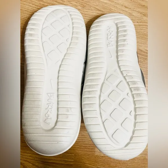 Nike Burrow SE Slides Slippers Silver Light Puffer FZ7940 001 Women's Size 7 New