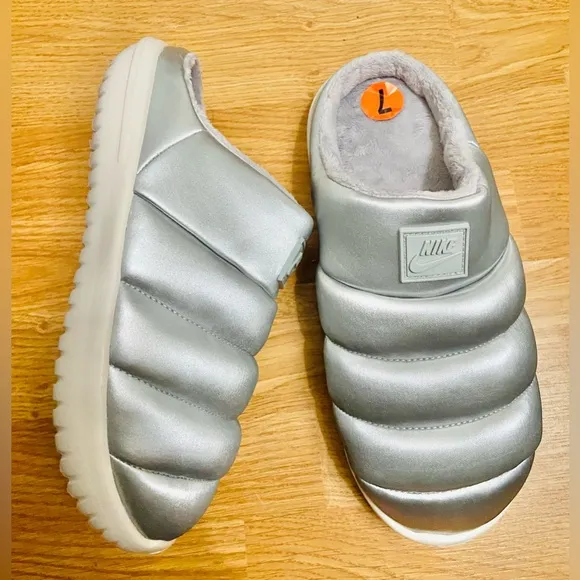 Nike Burrow SE Slides Slippers Silver Light Puffer FZ7940 001 Women's Size 7 New