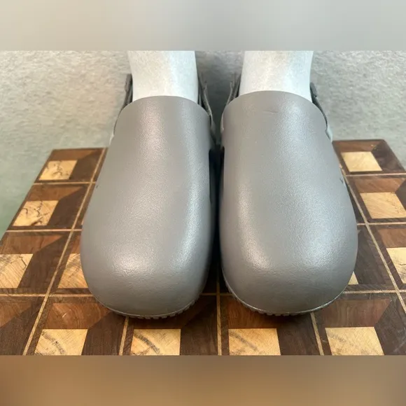 Nike Calm Mule Slides Slip On Shoes Light Grey Sandals US M7/W8 Unisex