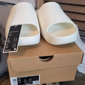 Nike Calm Unisex Slides SAIL/ White Slides New In Box SIZE 7