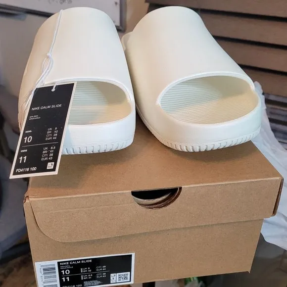 Nike Calm Unisex Slides SAIL/ White Slides New In Box SIZE 7