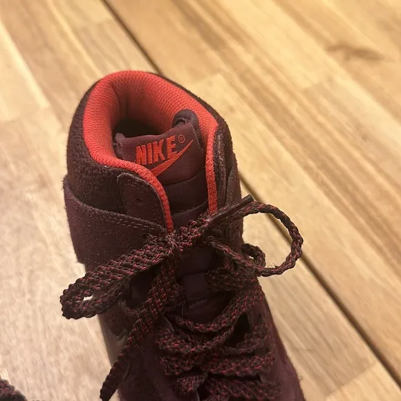 NIKE Dunk Sky Hi mesh burgundy sneakers