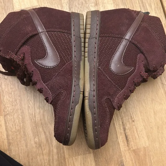 NIKE Dunk Sky Hi mesh burgundy sneakers
