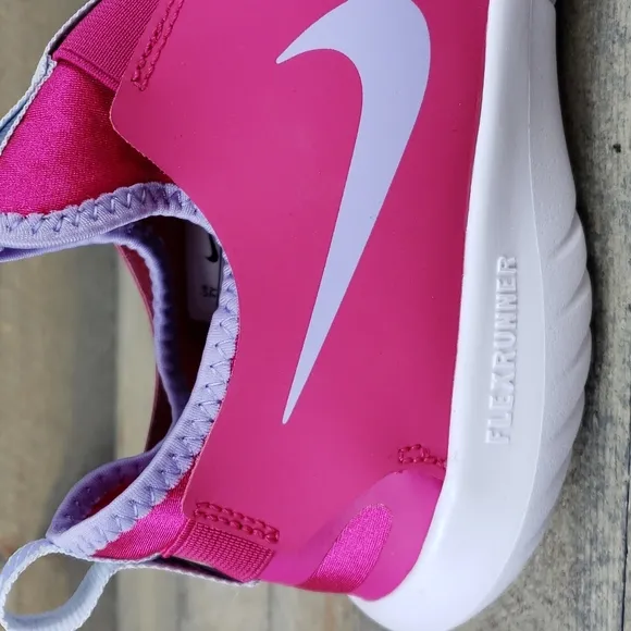 Nike Flex Runner (GS) Youth Girls 7 Women's 9 Slip On Sneakers Fireberry