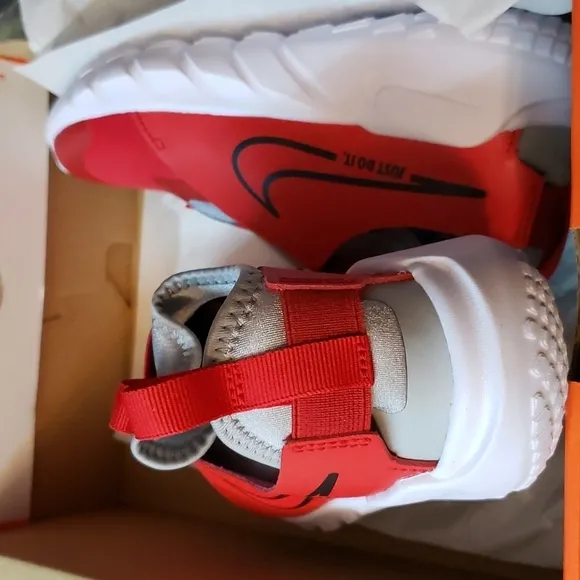 NIKE Flex Runner Red Slip on Sneakers