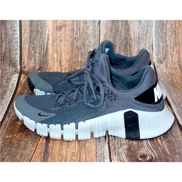 Nike Free Metcon 4 Grey White CT3886-011 Running Shoe Men's Size 7.5 Women’s 9