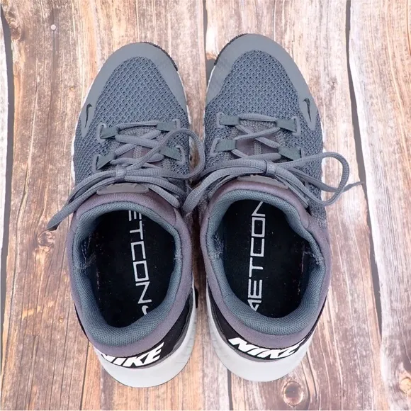 Nike Free Metcon 4 Grey White CT3886-011 Running Shoe Men's Size 7.5 Women’s 9