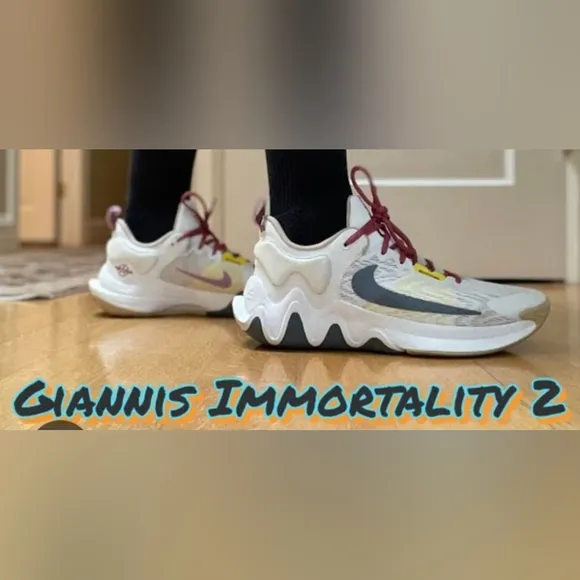 Nike Giannis Immortality II Unisex Lightweight Mesh Sneakers M8/W9.5