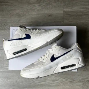 Nike ID White/Sail and Midnight Navy Blue Air Max 90 Sneakers (US 10.5M)