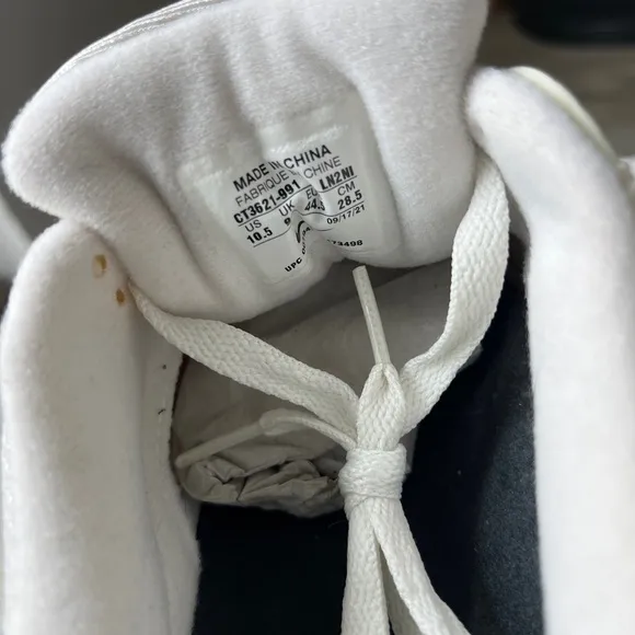 Nike ID White/Sail and Midnight Navy Blue Air Max 90 Sneakers (US 10.5M)