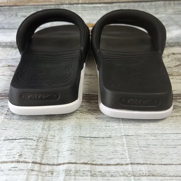Nike Men's Air Max Cirro Black and White Slides Size 13