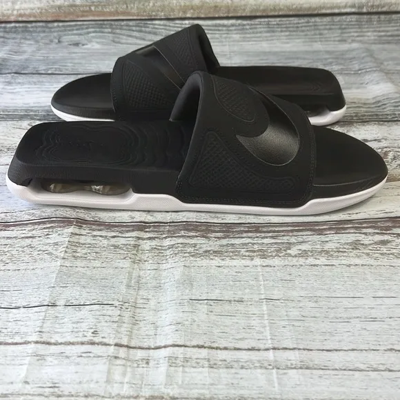 Nike Men's Air Max Cirro Black and White Slides Size 13