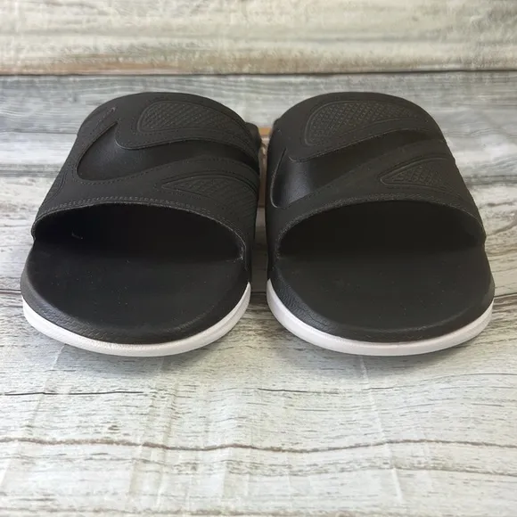 Nike Men's Air Max Cirro Black and White Slides Size 13