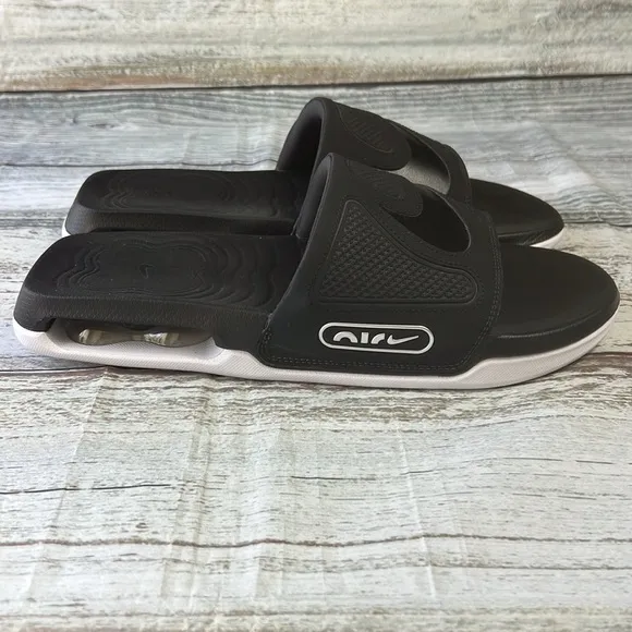 Nike Men's Air Max Cirro Black and White Slides Size 13