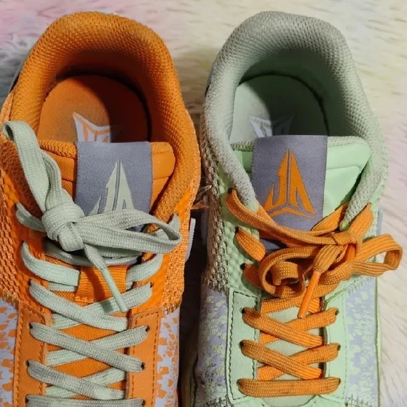 Nike Mismatched Basketball Orange/Green Sneakers W Mesh Upper 5Y #52