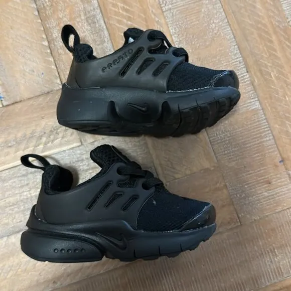 Nike Presto All-Black Toddle Elastic Lace Slip-On Sneakers