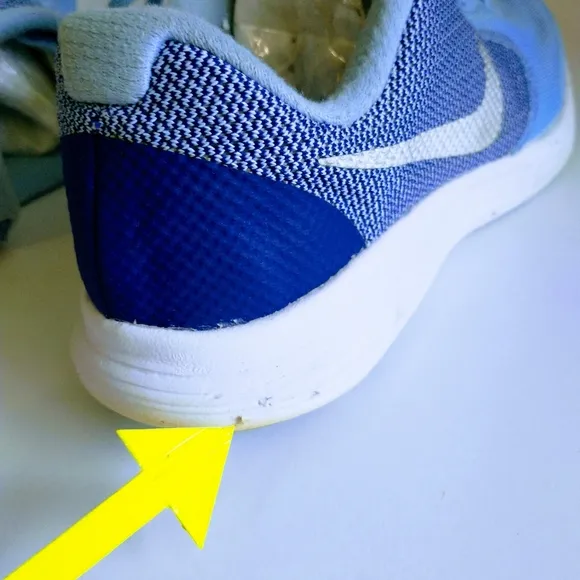 NIKE Revolution 3 Big Kid's Sneakers