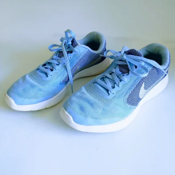 NIKE Revolution 3 Big Kid's Sneakers
