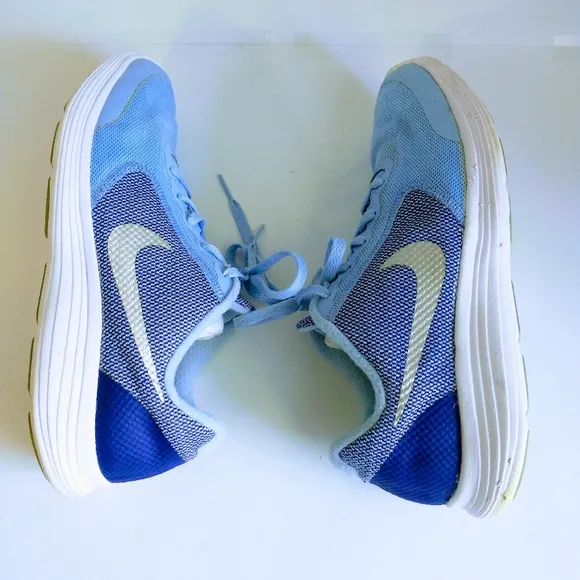 NIKE Revolution 3 Big Kid's Sneakers