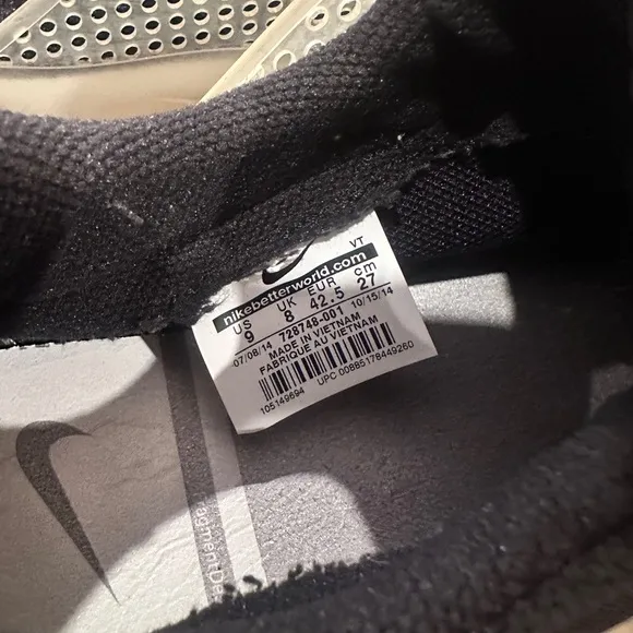 Nike Sock Dart SP Oreo - size 9 - fantastic condition -