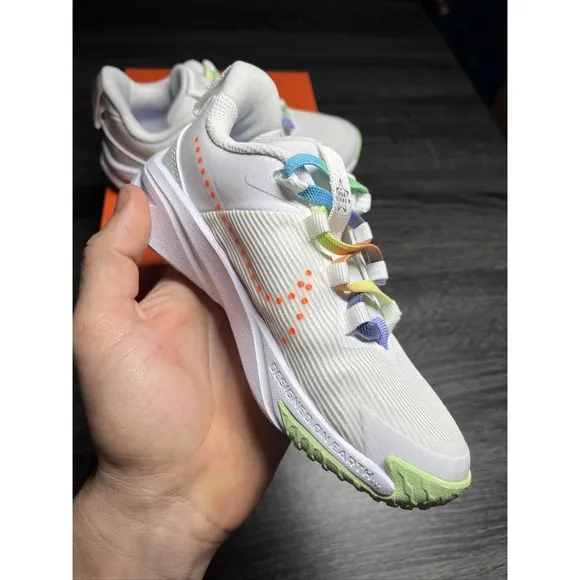 Nike Star Runner 4 NN SE (PS) White/Multi Girl's Slip On Sneakers-Size 12C NWB