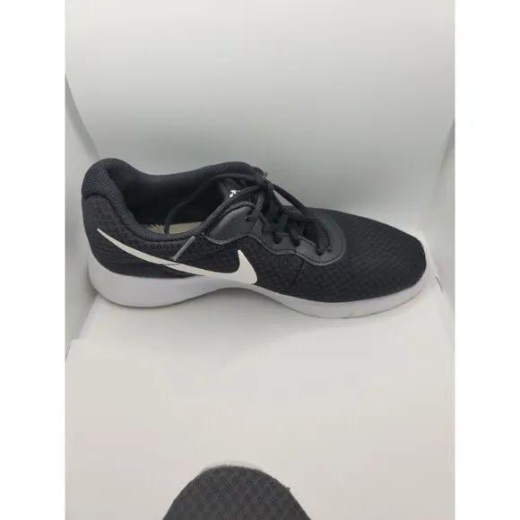 Nike TANJUN Men's Black White DJ6258-003 Lace Up Athletic Mesh Running Sneakers