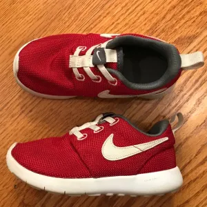 Nike Toddler Sneakers, Red