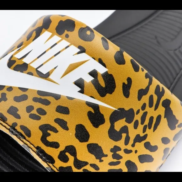 NIKE VICTORI ONE CHUTNEY ANIMAL PRINT SLIDES NWT SZ 8