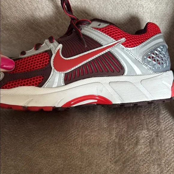 Nike Vomero 5 Red and Gray Sneakers Breathable Mesh Athletic