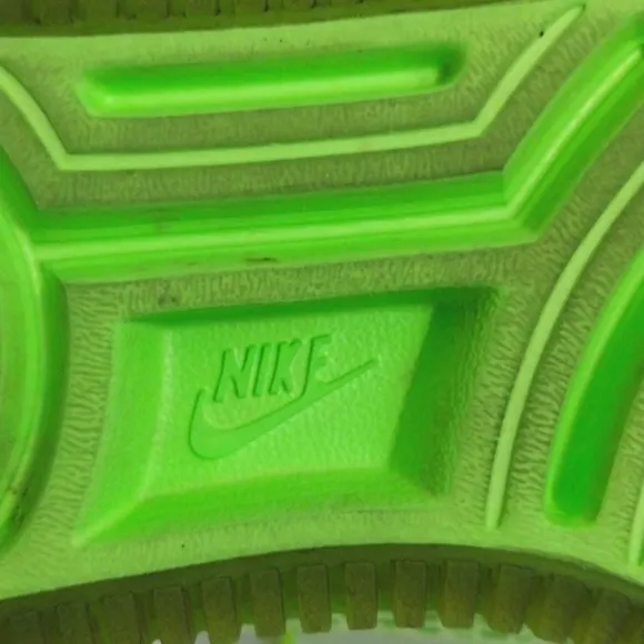 Nike Women's Air Force 1 Neon Ghost Green Mesh Low Top Sneakers US 7