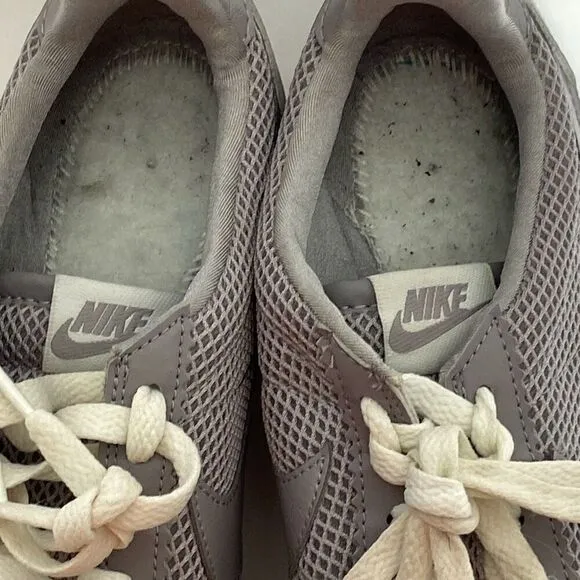 Nike Women's Gray Classic Cortez Premium Lace Up Mesh Sneakers Size 9.5