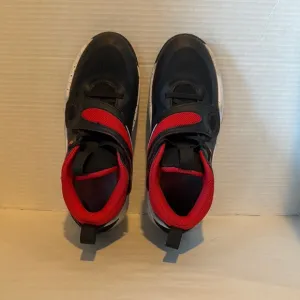 Nike youth leather and mesh Black and Red Sneakers. Size Y6