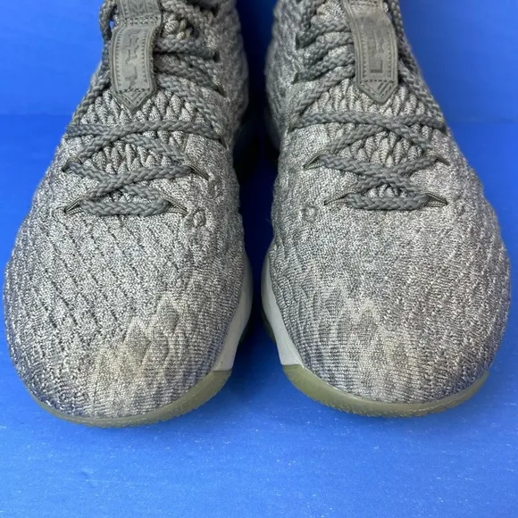 Nike Youth LeBron 15 XV City Edition Gray Mesh Sneakers 922811-005 Size 6.5Y