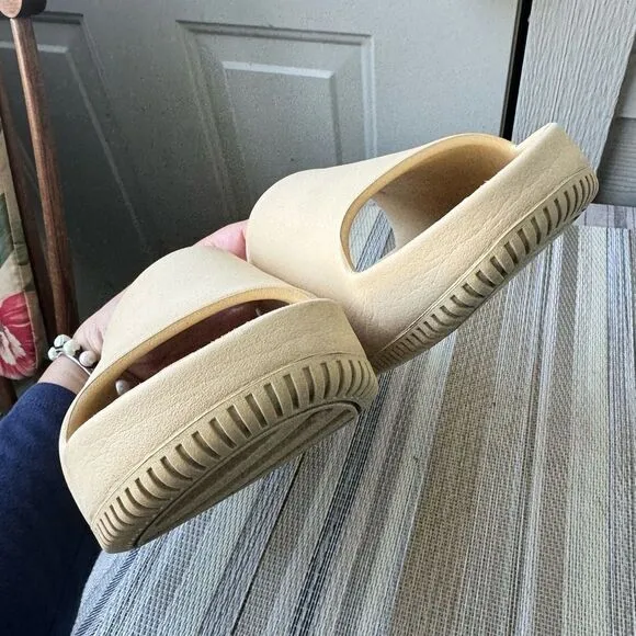 Nike CalmMen's Slides Size 10