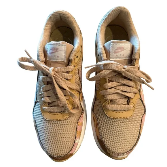Nike’s Air Max SC Leather Sneakers Size 8.5