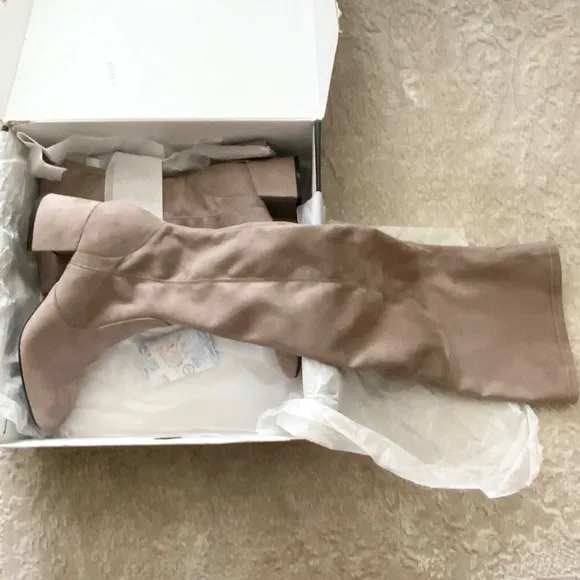 Nine West Women’s Felipe Over the Knee High Tall Grey Beige Micro Suede Boots 8