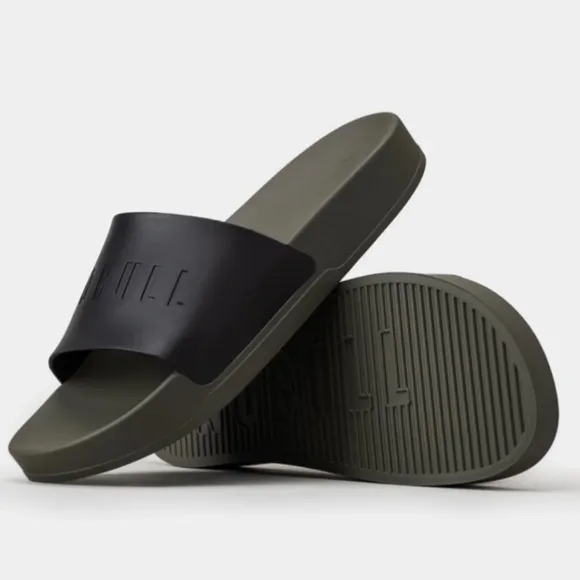 NOBULL Slides Black Ivy -NWOB