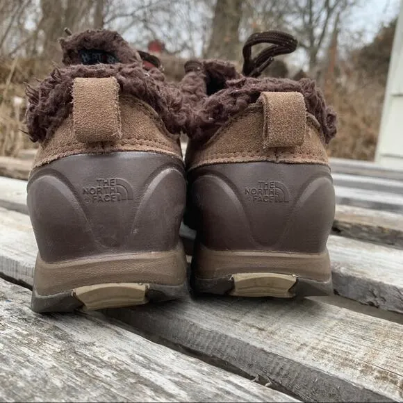 North Face Heat Seekers 200 gram furry low winter snow boots 8.5