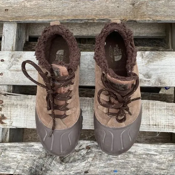 North Face Heat Seekers 200 gram furry low winter snow boots 8.5