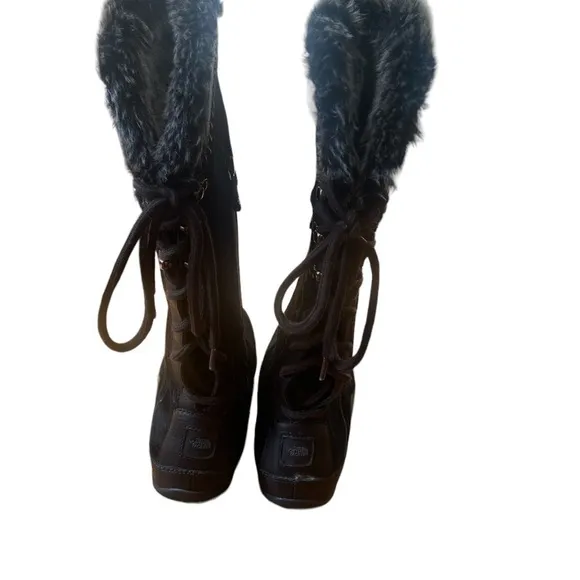 North Face Janey II Luxe winter boots size 7 1/2 lace up back black fur lined