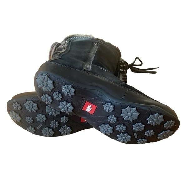 North Face Janey II Luxe winter boots size 7 1/2 lace up back black fur lined