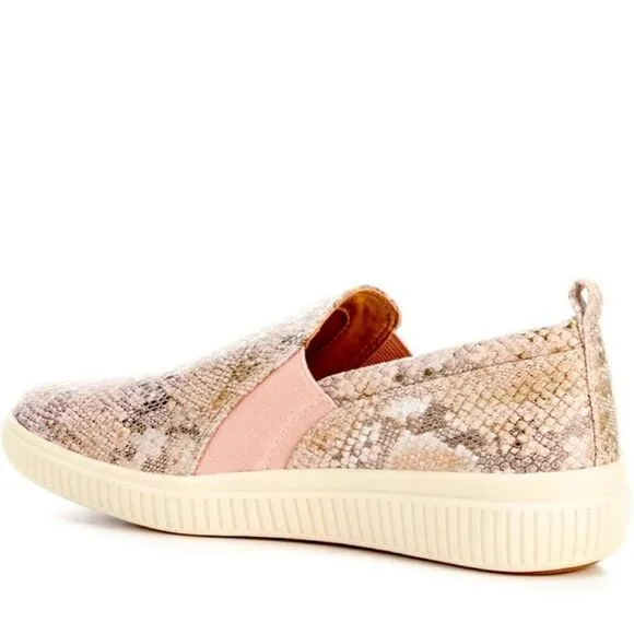 Nurture Brayline‎ Snake Print Sneakers