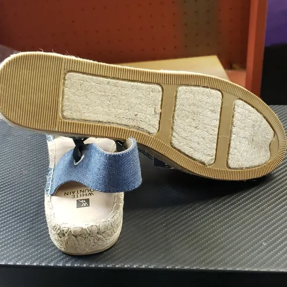 NWB Adorable Jean Espadrilles w/ embellishment