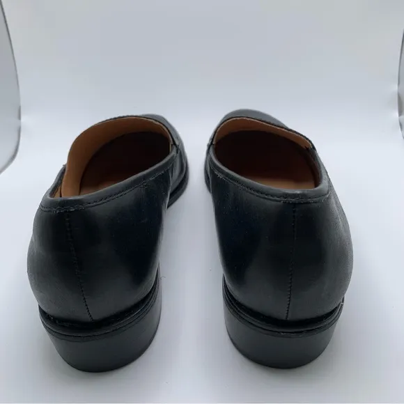 NWB Sofft Women's Napoli black leather flat loafers size 9M 1058