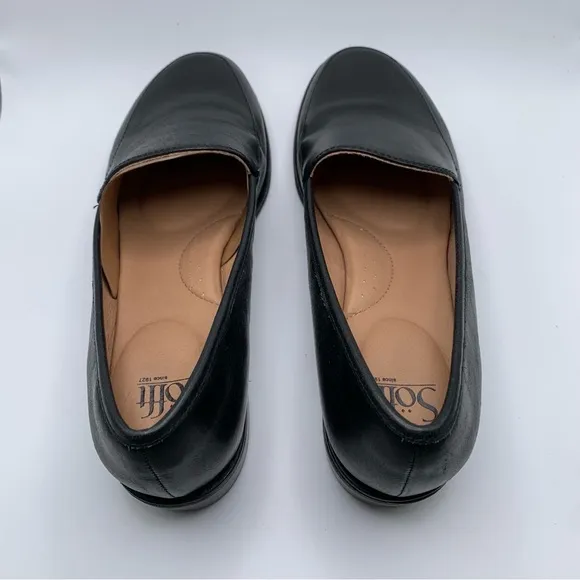 NWB Sofft Women's Napoli black leather flat loafers size 9M 1058