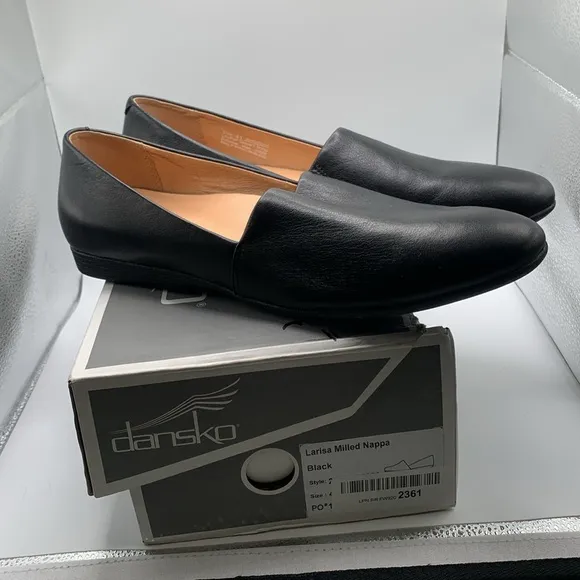 NWB Women's Dansko Larisa black leather flats comfort size 41 US 10.5-11 1624
