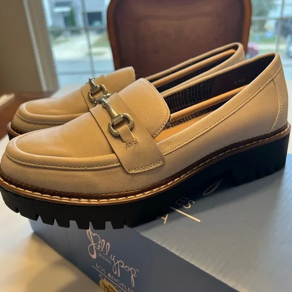 NWB Women's Jellypop Size 8.5 Suede Heeled Shoe. Perfect casual night out!!🔥🔥